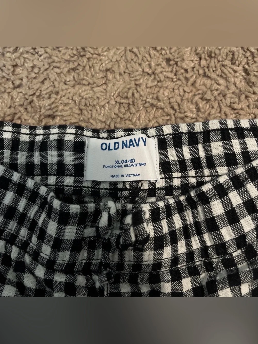 Old Navy Black and White Gingham Kids’s Shorts (14-16)